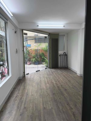 3 rooms 3.3 x 8 Cao Đạt. Carway alley
