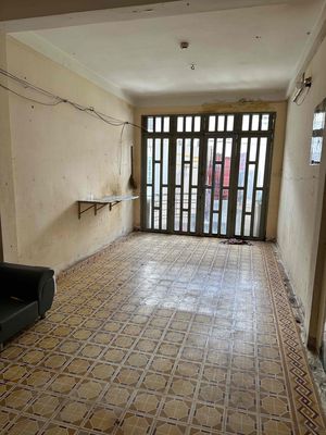The Penetrary Market Room 6th.