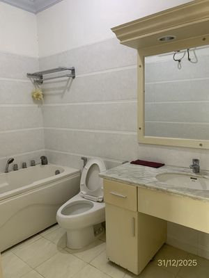 Renting apartments at 92 feet with washing machines, Homyland 1 apartment dryer.