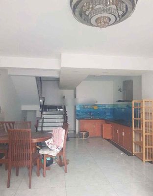 Rent 3 4th floor bedrooms down to ttn2th, ttn1, ttn8