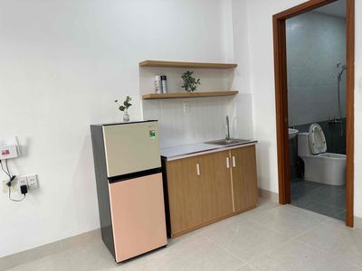 35 meters per bedroom. One bathroom. One month.