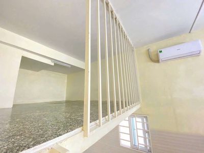 A cheap hotel room, Phan Văn Hớn, high-end guard - air air conditioning.