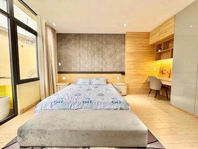 rented an apartment across from the University of rmit