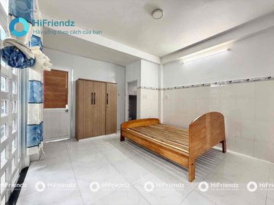 Free kitchen separation, clear room 12