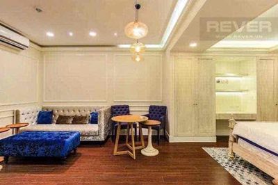 The apartment is a full Icon56 bedroom.