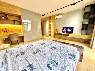 The balcony studio apartment is 40 meters wide, near vlu, the Watto Tree Market