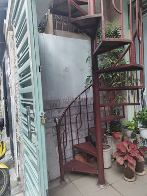 Rent the War Club, Tân Bình