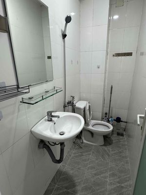 Room Full interior closes to Pearl Plaza