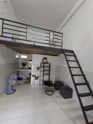 Rent district room 7 - near University & Center - 3 million