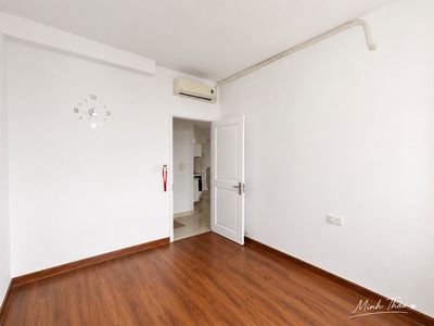 Rent a Saigon Mia-two bedroom. A basic interior toilet.