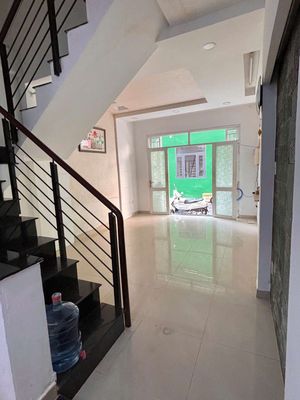 House 1 :10 roof 4 x 10 m 4 Room Hẻm 355 Sư Vạn Hạnh