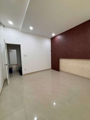 House 1 :10 roof 4 x 10 m 4 Room Hẻm 355 Sư Vạn Hạnh