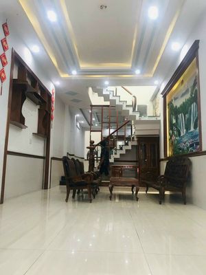 Rent a house of 1 64 B Hoa Lan, 1872, Q. Phú Nhuận
