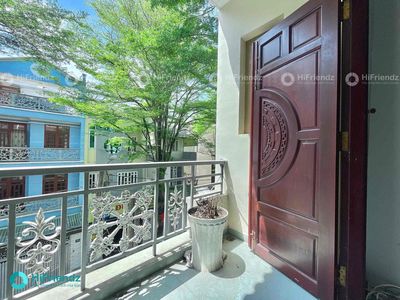 Rent the entire second floor of the full interior bedroom near ueh cs N, the Constitution...