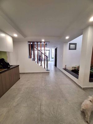 Rent the corner 2-1 126 B Phan Đăng Lưu, 717 6, Q. Bình Thạnh