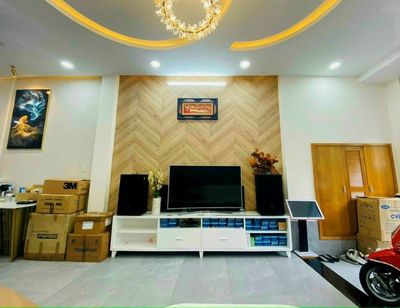 Rent an alley building 57/3 B Trường Sơn, 1806 15, District 10 into the North Sea