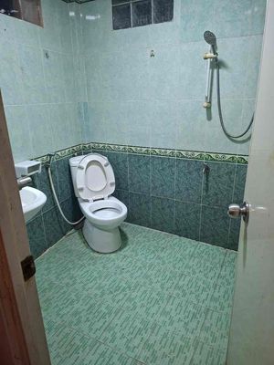 The whole Lê Văn Sỹ alley is equal to 3 bedrooms 2 toilets, 4 x 14 meters behind L