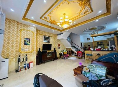 Rent the original house of 166-13 B Lý Thái Tổ next to the Mayor's Market.
