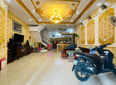 Rent the original house of 166-13 B Lý Thái Tổ next to the Mayor's Market.
