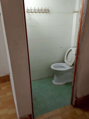 Rent room.