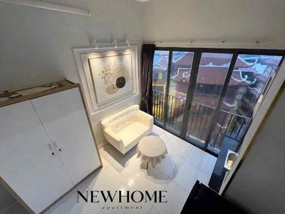 Super cheap hotel with big balconies -- full of conveniences right at Tên Lửa