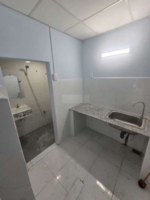 The new Dương Quảng Hàm, 3.5 mx10 meters, one floor, two toilets, alleycars