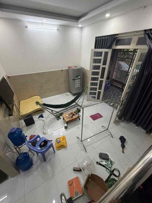 The original building on one floor, two rooms. Two air conditioning, Tam Đa.