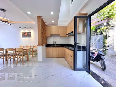 Rent a new home. Hxt 51/3 B Thành Thái, 1906 12, District 10