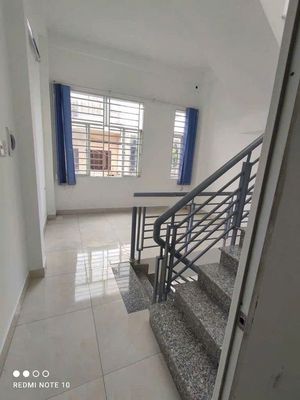 Rent the office of Phạm Văn Bạch 4 x 10 meters, 1 M 2 floors, 3 bedrooms, 2 toilets