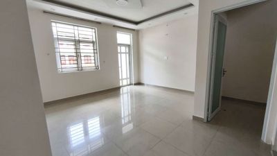 Rent the whole place on the big front, 50 meters, 4th floor, 4th floor.