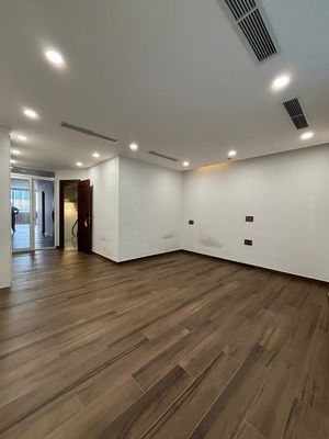 Renting the First District Bills 1 - Near the Institute, 4 x 25 - 1 Land 2th floor, Kreatd