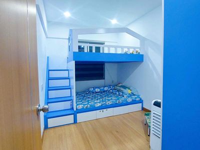 Rent the 8th county apartment, get paid a month.