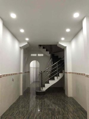 Phan Đăng Lưu-Q, Bình Thạnh, 1 3th floor - 5th Room 3 toilet