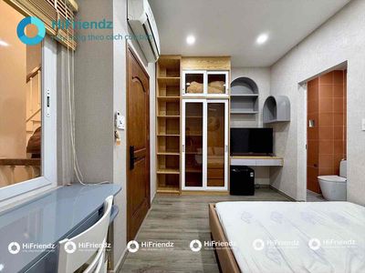 The studio only calculates the electricity - the grammar - full interior