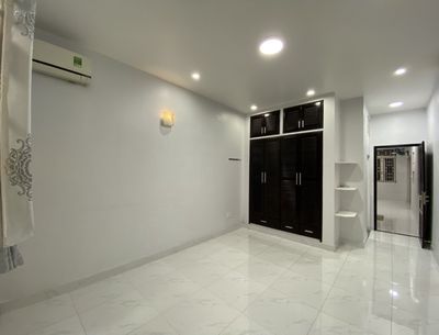 Rent a 42 A Hoa Sứ, 747, Q. Phú Nhuận