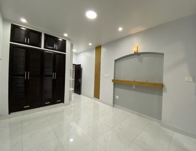 Rent a 42 A Hoa Sứ, 747, Q. Phú Nhuận