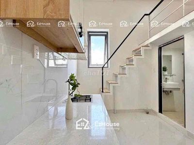 The new apartment was built near the sandy side of the sky's windows, which were at a tender end.
