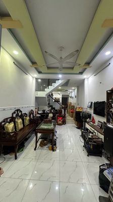 Rent 13 million An Dương Vương,270 Funkin.