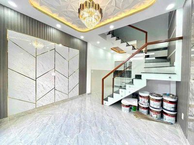 Rent the 7th District House 645 Trần Xuân Soạn, the Bank of the 10 million