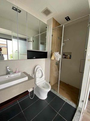 Rent a nice, full house of Kdc Liên Phường District 9 at 35 million a month.