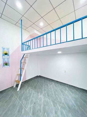 Duple Full interior, super room near the Diamond Island