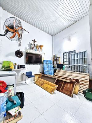 To rent the số 4 Hiệp Bình Phước road almost countless