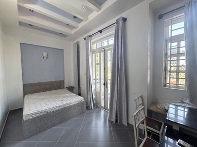 Rent room.