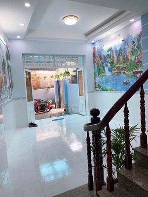 Rents a small Nguyễn Ảnh Thủ Shire 2 floors of ruins to 204 meters of bedroom 3 toilets