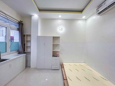 Reservation of the balcony/ window studio near Kadc Him Lam