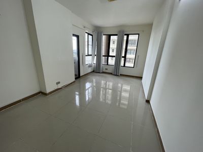 Rent Master's Room in Era.