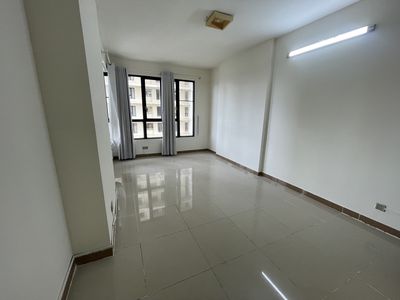 Rent Master's Room in Era.