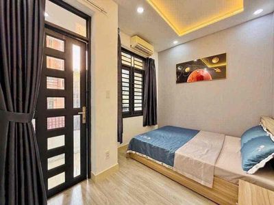 Rent a nice full interior, two floors, 40 meters, two bedrooms, two bathrooms, Lê Lai.