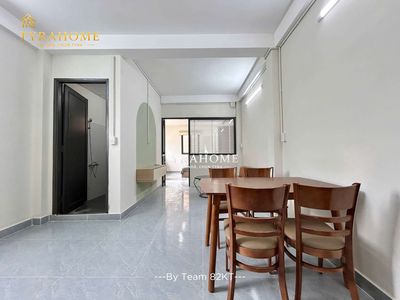 Rent the apartment. One bedroom. 45 meters, balcony.