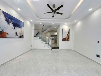 Need to rent an alley house 140/4 A Đặng Văn Ngữ-7* 15 Q.Phú Nhuận.